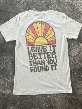 Parks Project Retro "Leave it Better Thank You Found it" T-shirt, Unisex Size S